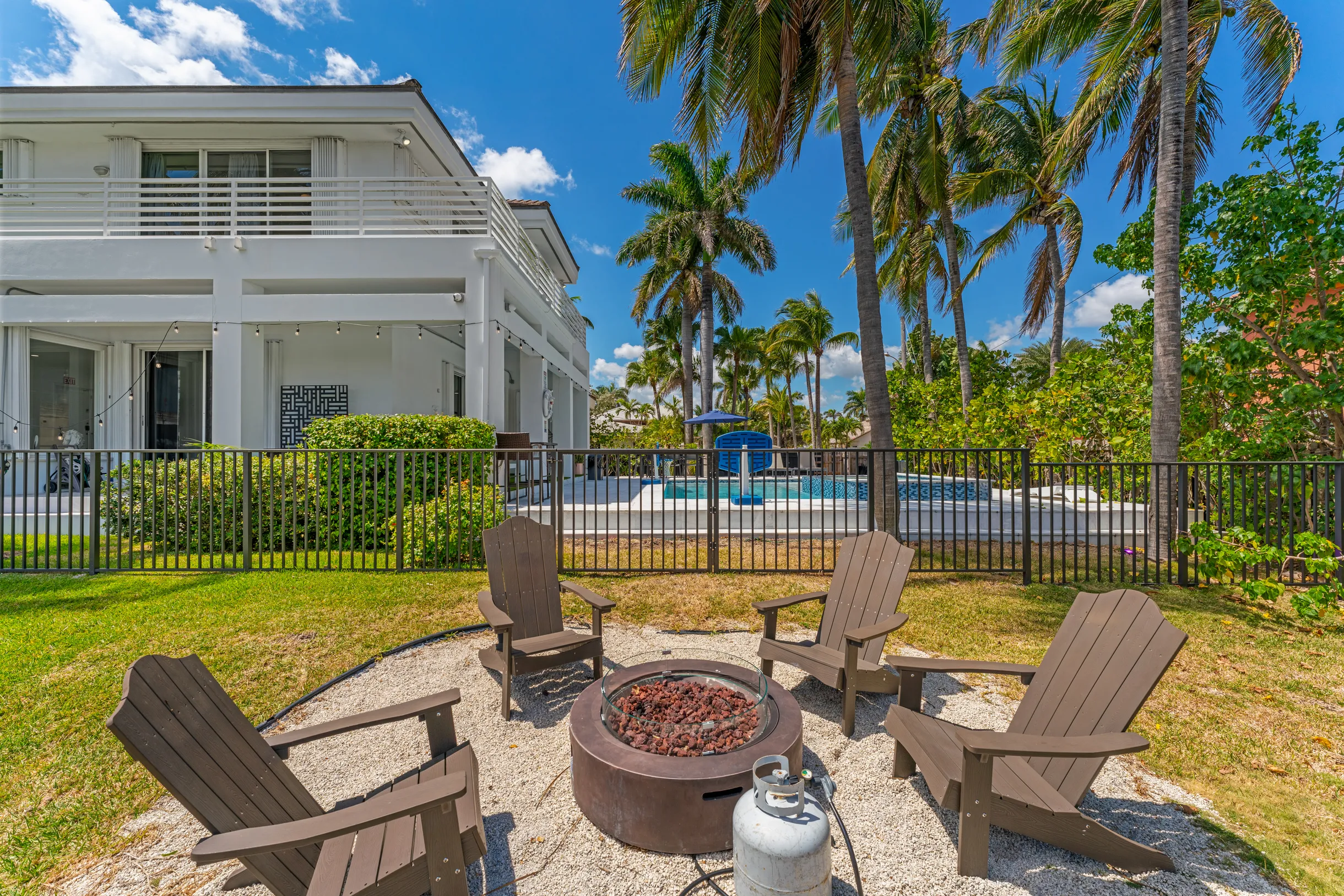 Wander Hollywood Beach #105