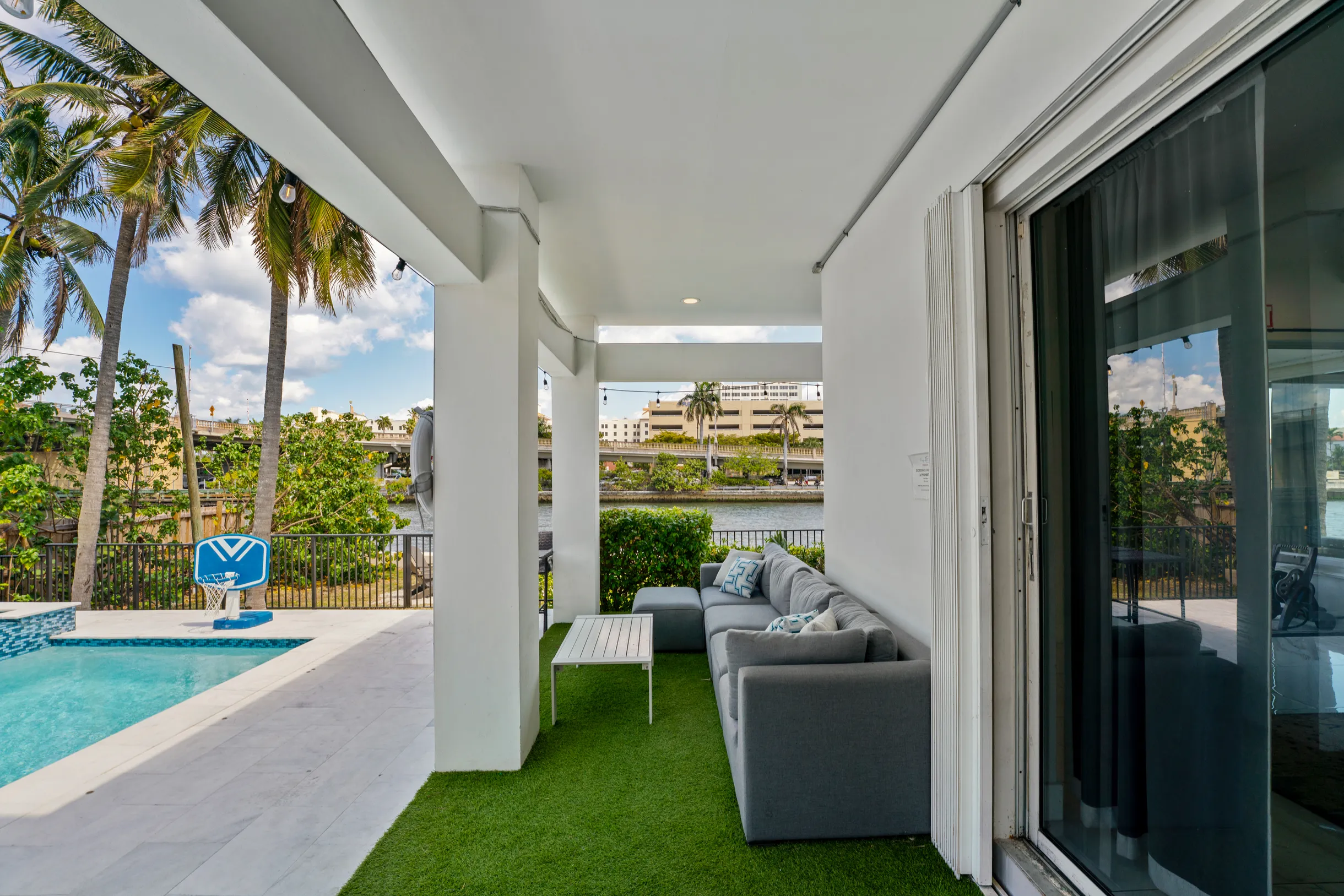 Wander Hollywood Beach #101