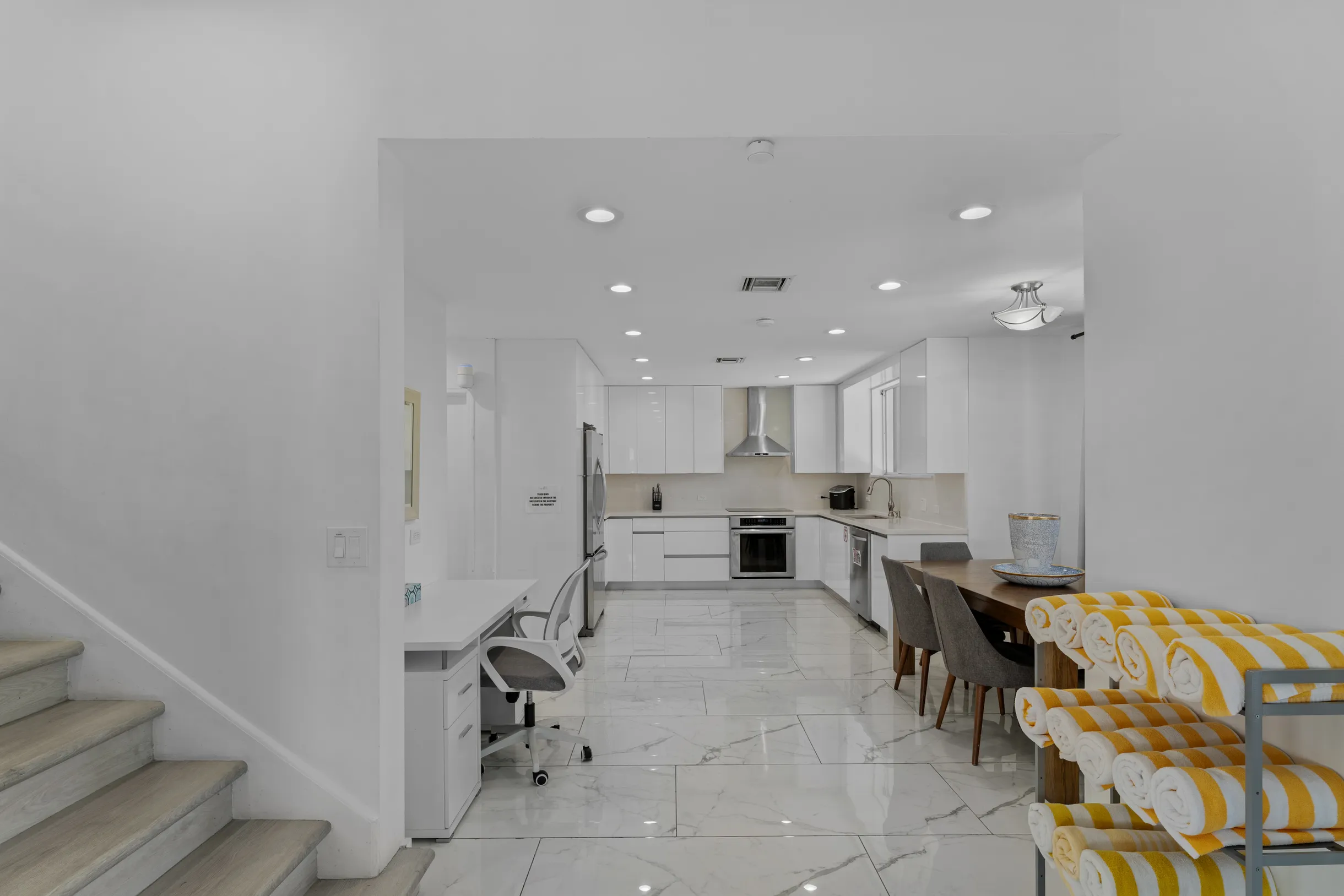 Wander Hollywood Beach #68