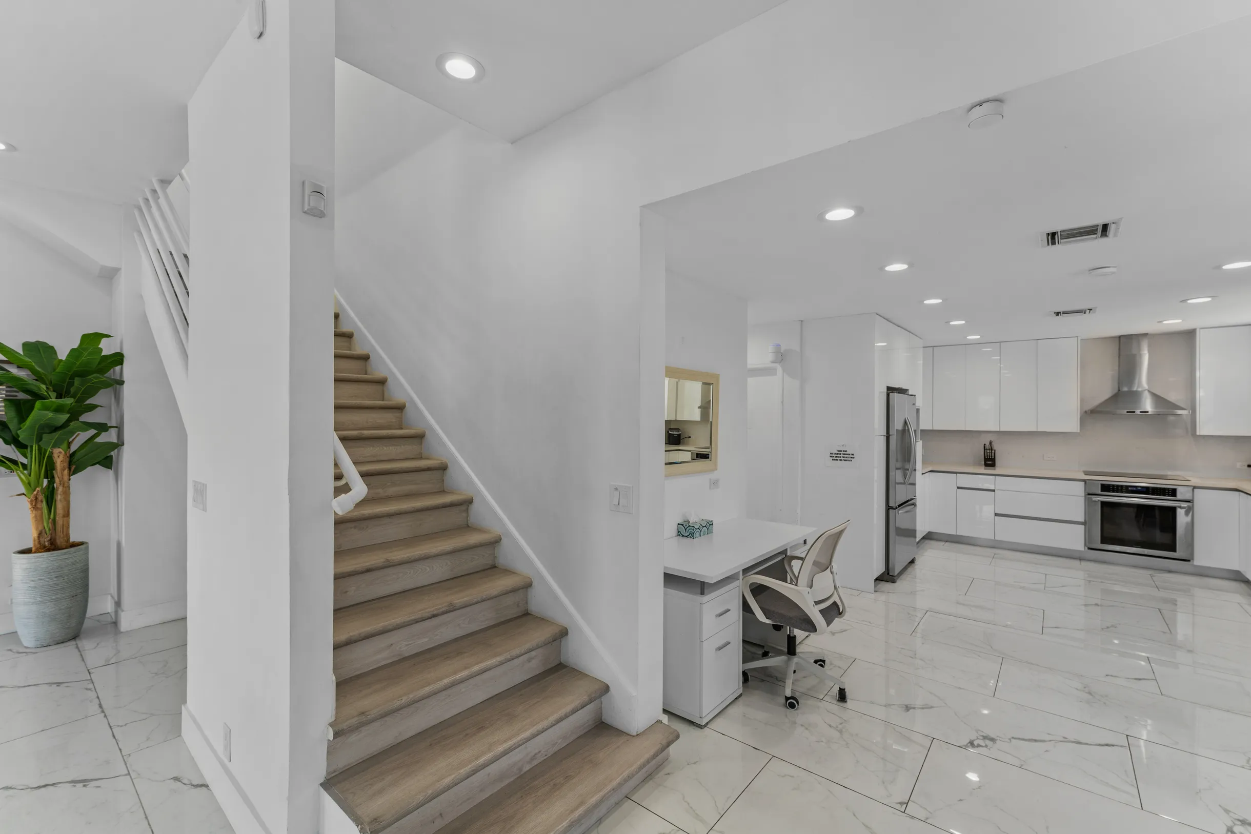 Wander Hollywood Beach #98