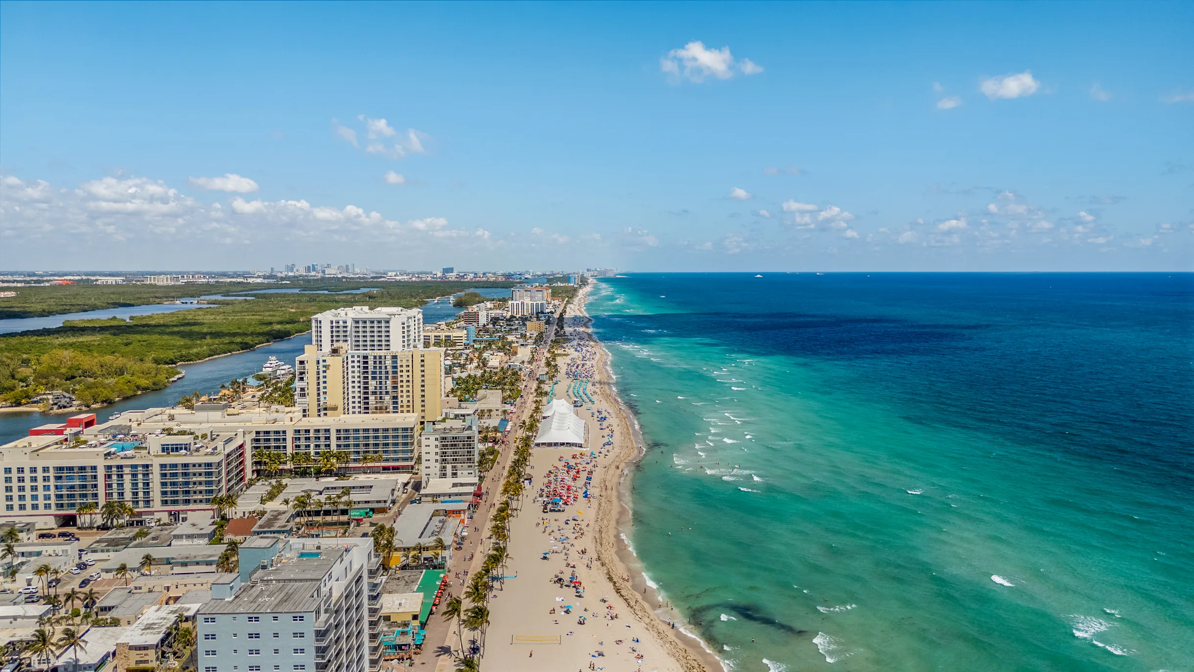 Wander Hollywood Beach #106