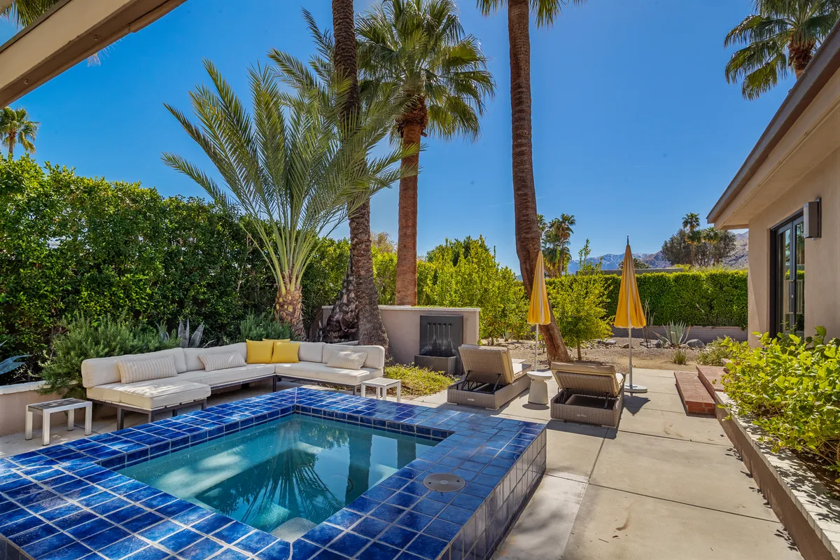 Wander Palm Springs Buena Vista