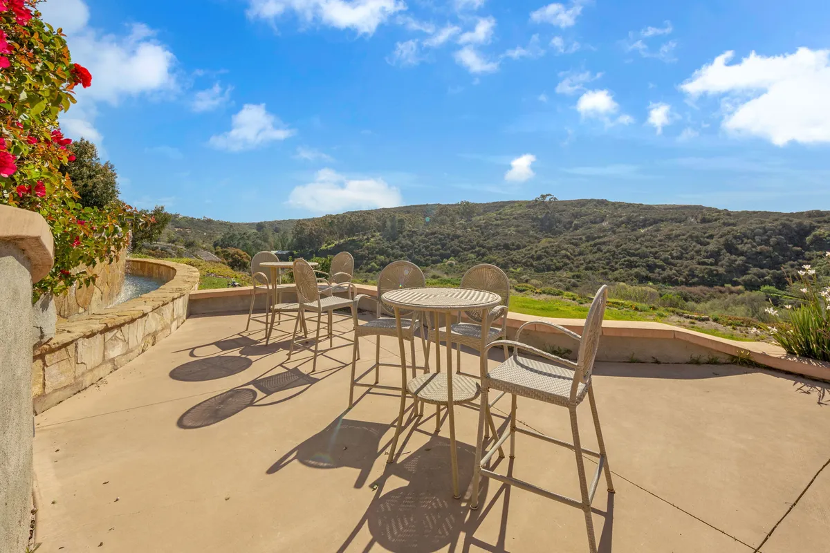 Wander Del Mar Mesa #106