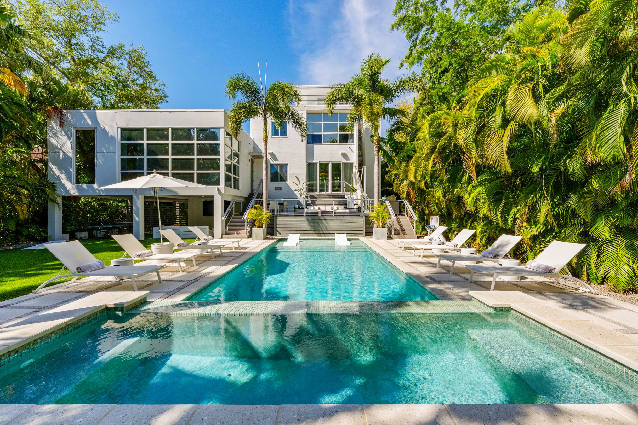 Wander Tampa Bay #94