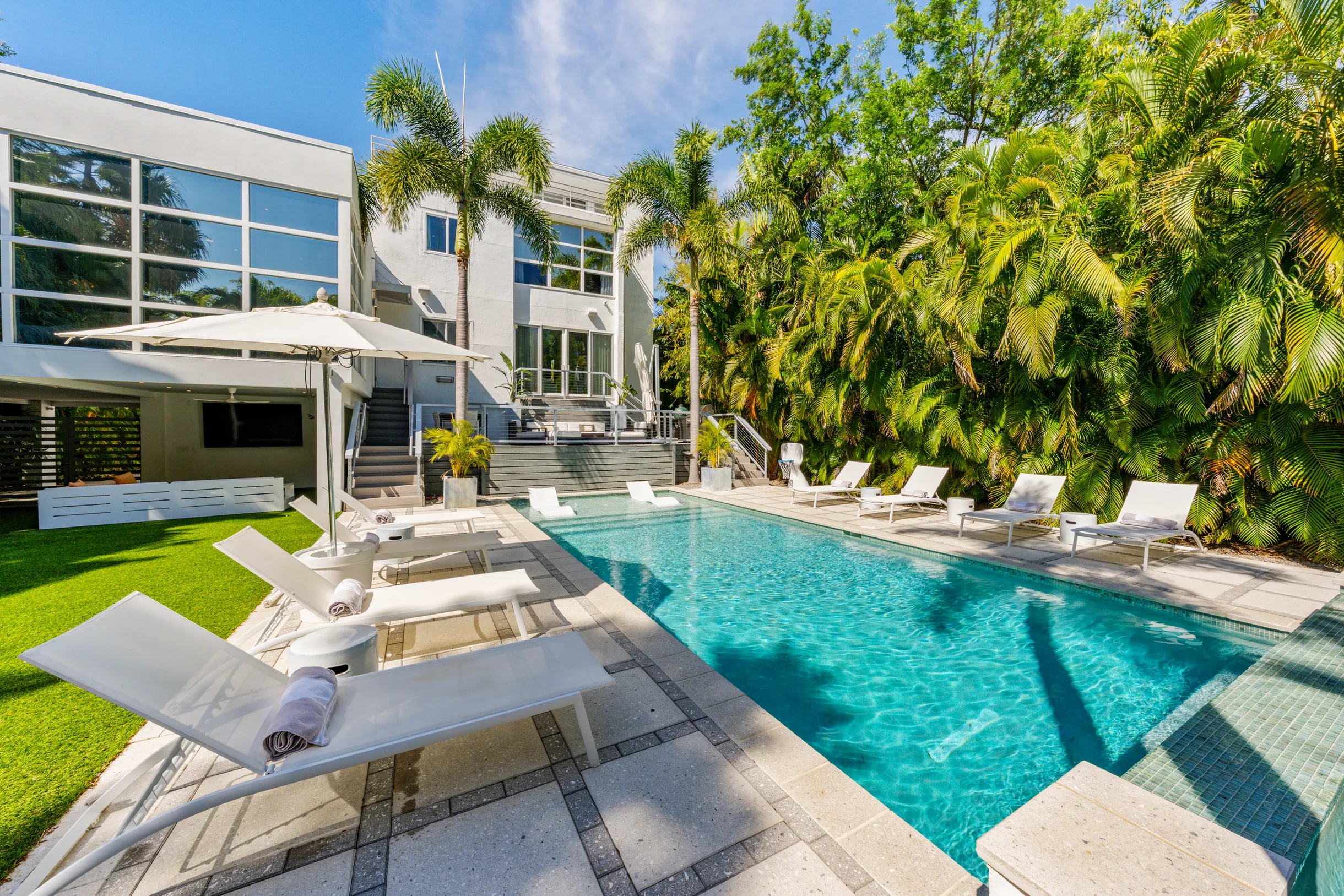 Wander Tampa Bay #108