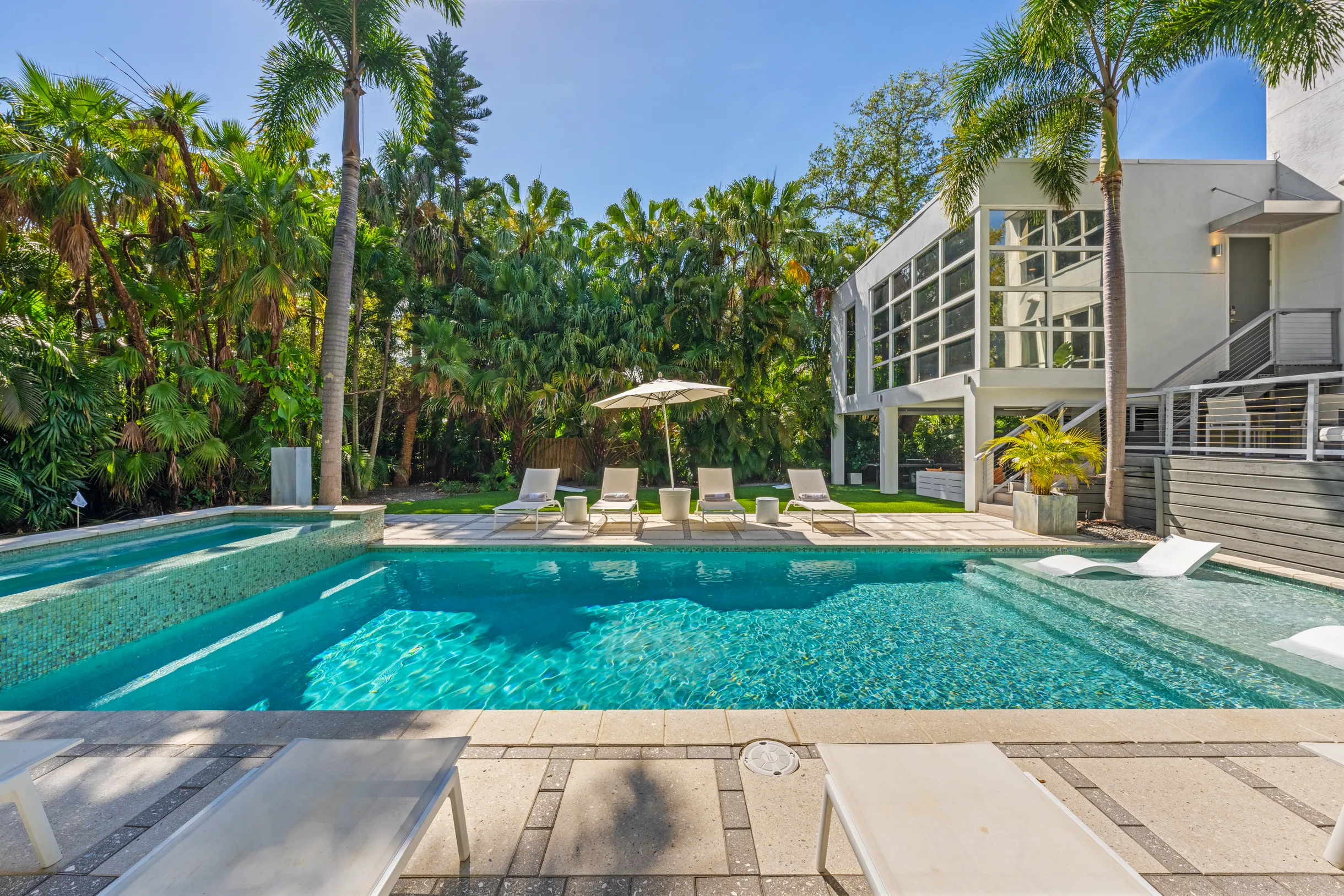 Wander Tampa Bay #121