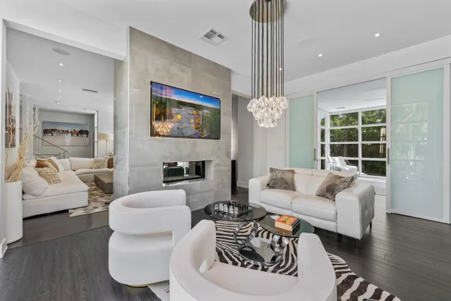 Tampa Bay property photo 3