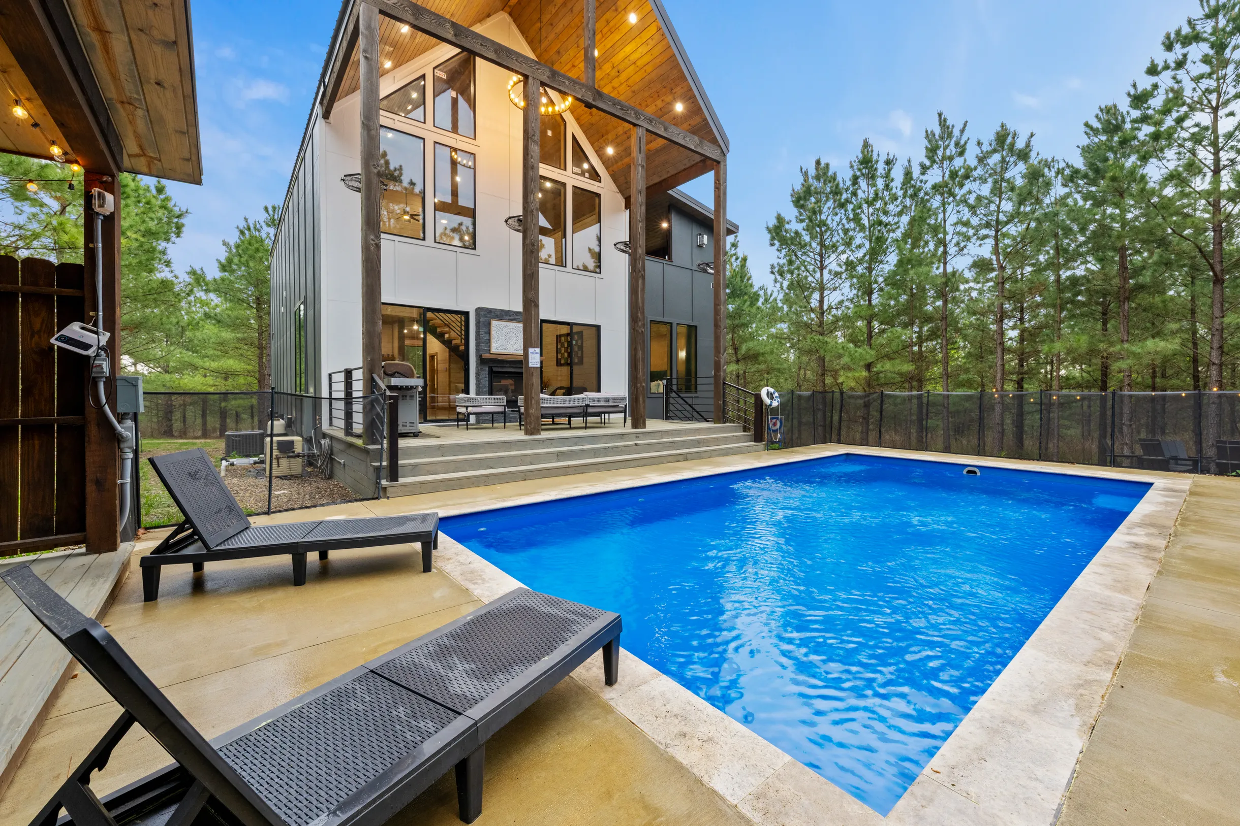 Wander Broken Bow Forest #97