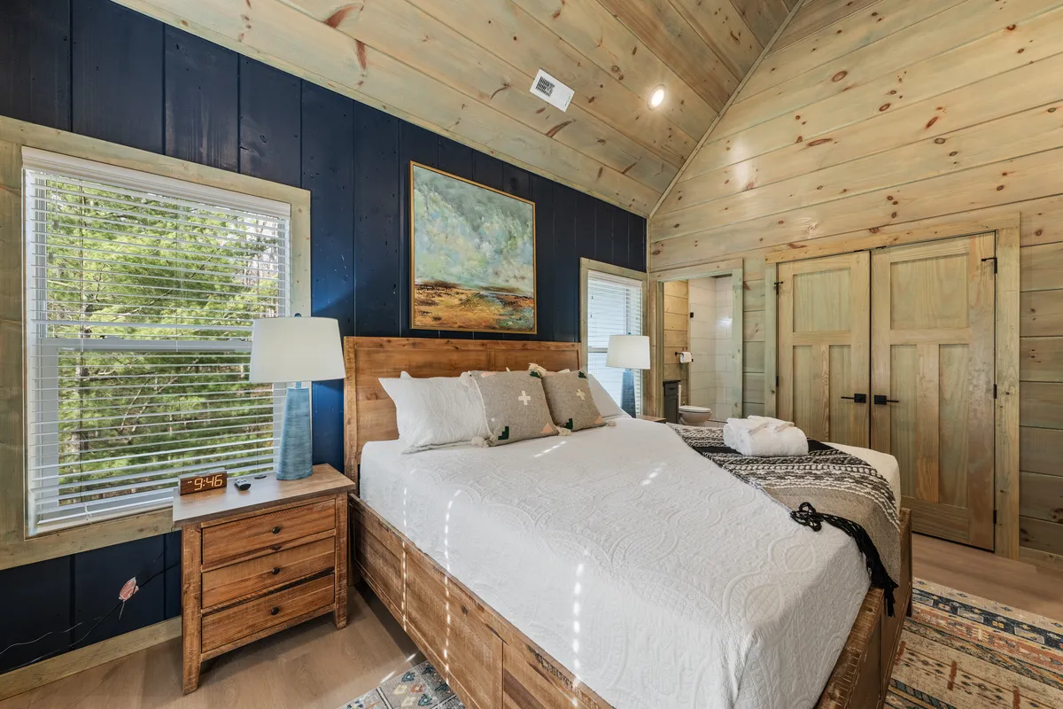 Bedroom 3 image