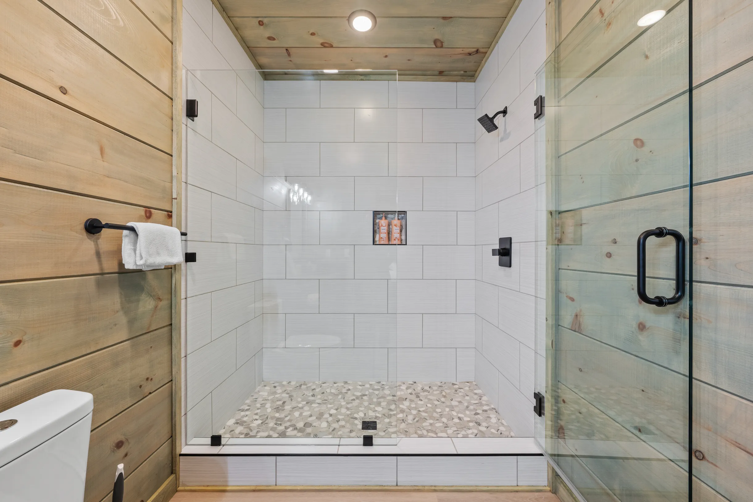 Wander Sevierville Haven #101