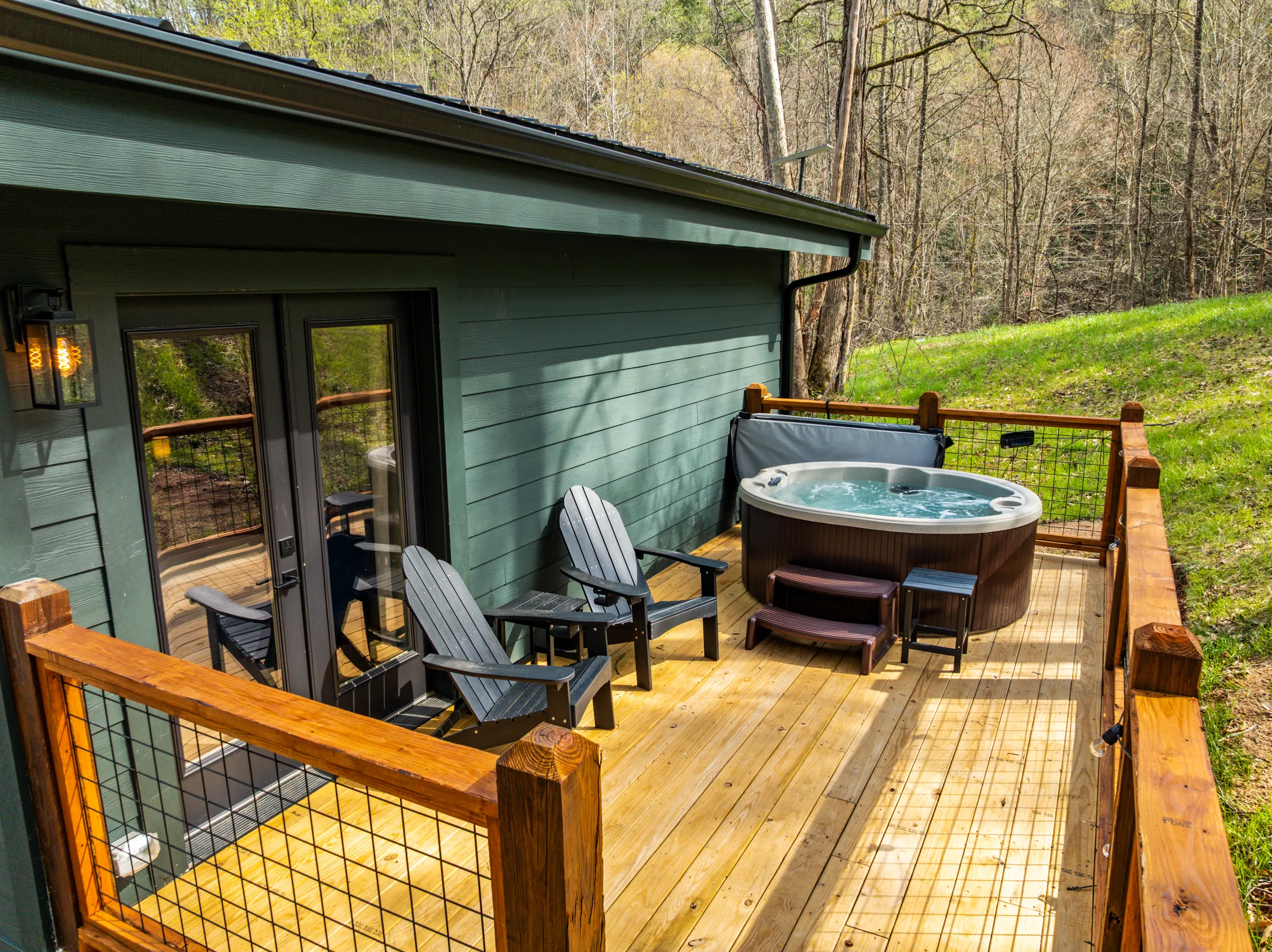 Wander Sevierville Hollow #22