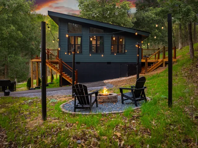 image for Wander Sevierville Hollow