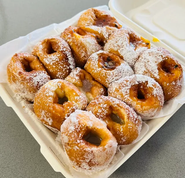 Manuela Malasada Co