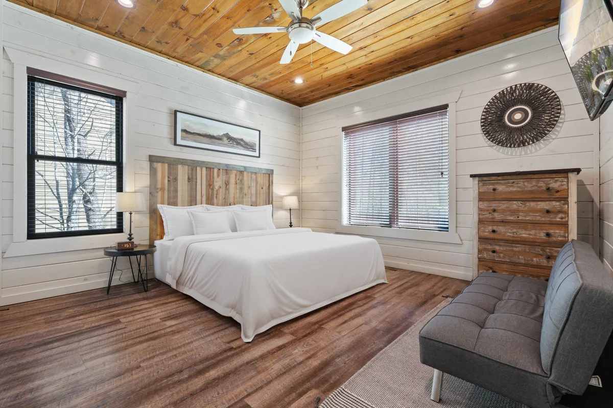 Bedroom 5 image