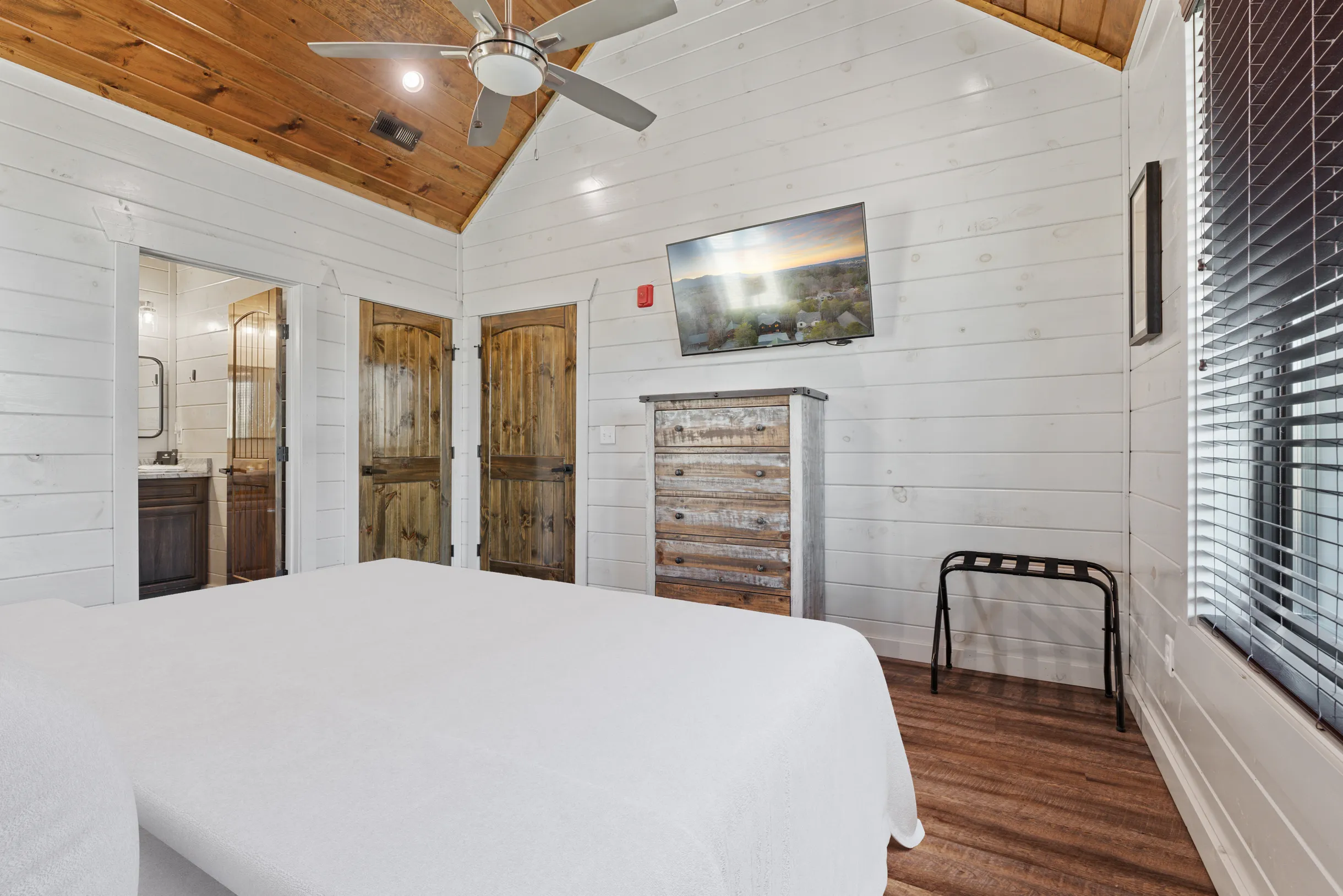 Wander Smoky Woods #60