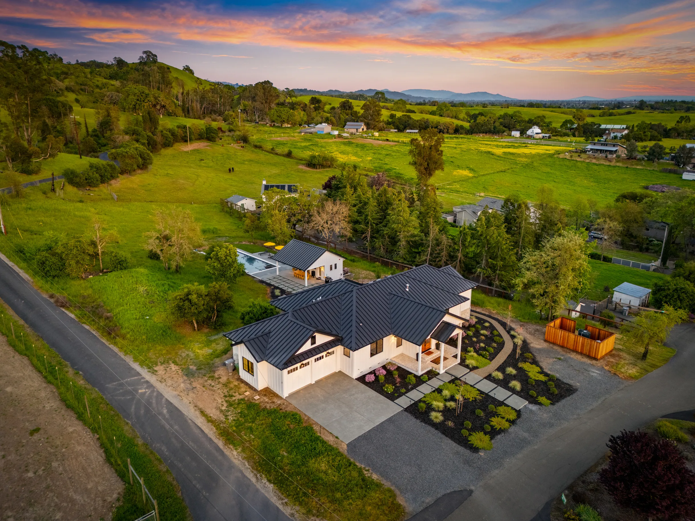 Wander Healdsburg Oasis #104