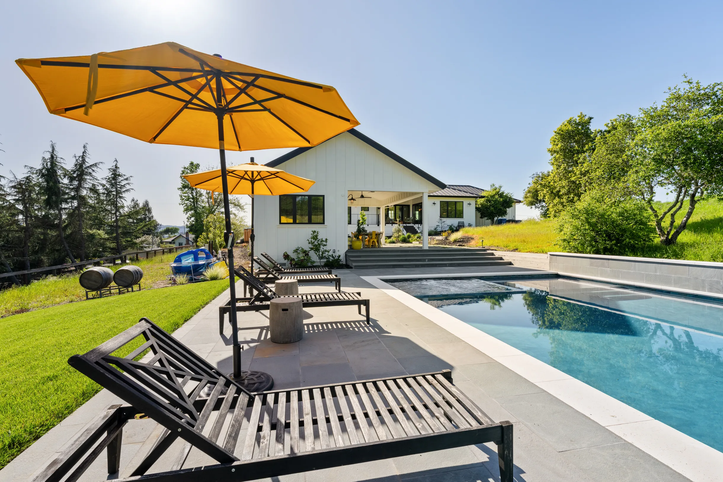 Wander Healdsburg Oasis #105