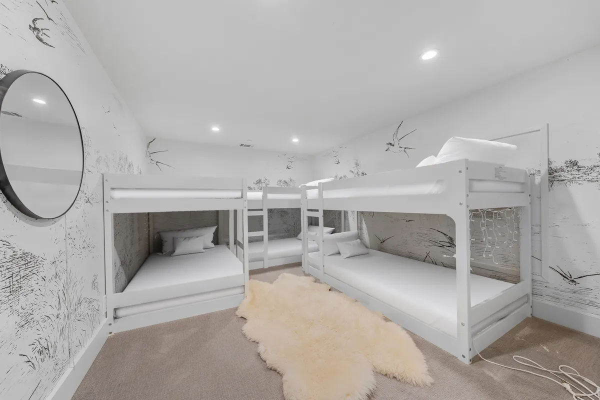 Bunk Bedroom image