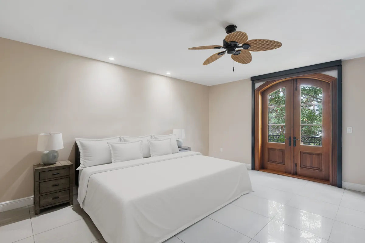 Bedroom 5 image