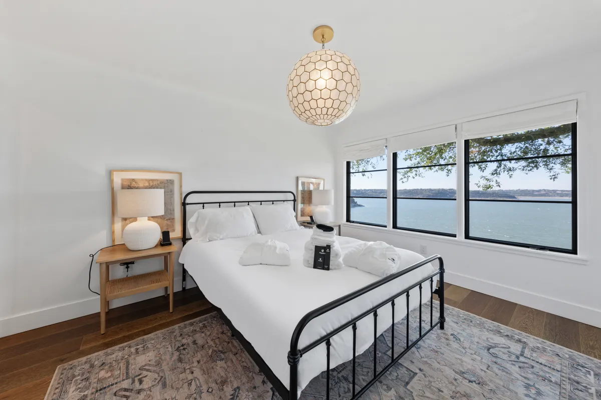 Bedroom 3 image