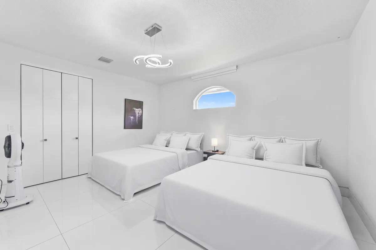 Bedroom 5 image