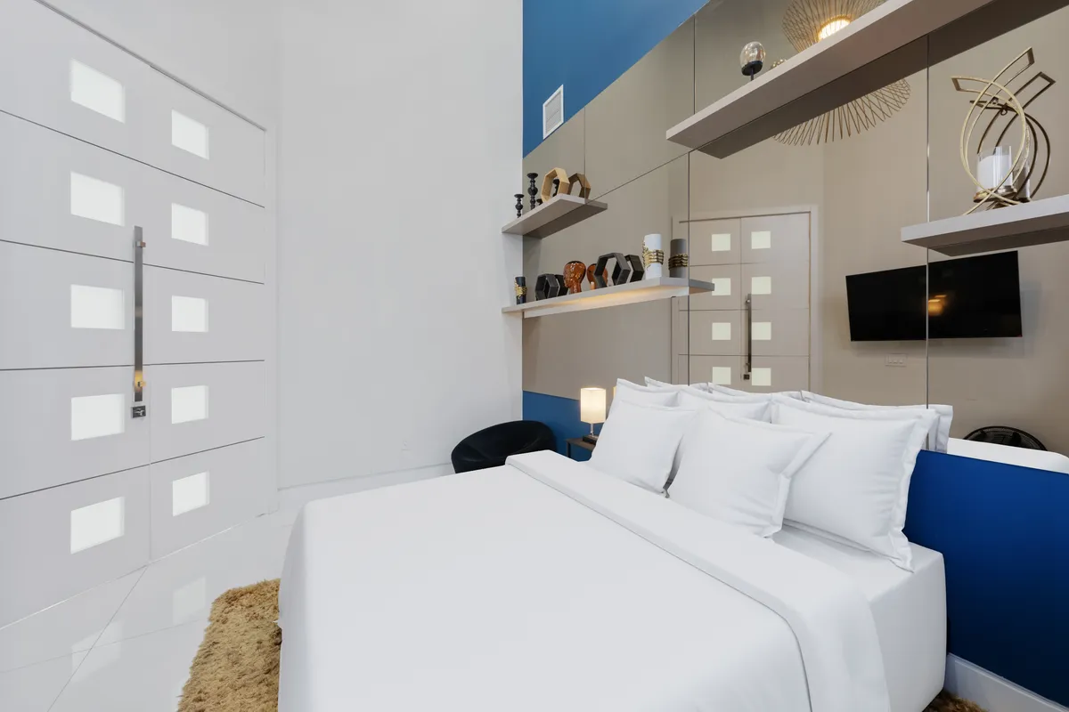 Bedroom 7 image