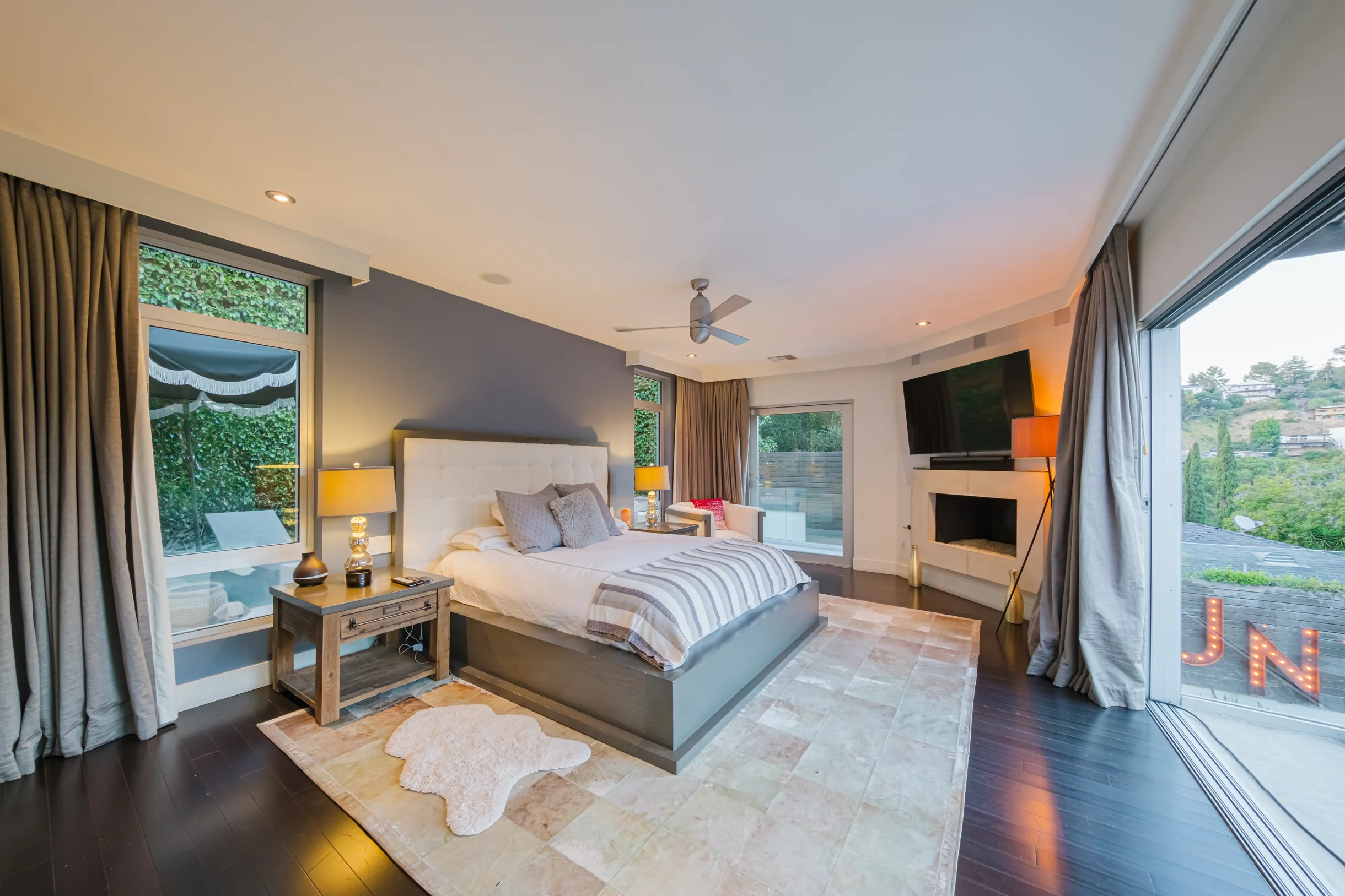 Wander Hollywood Vista #34