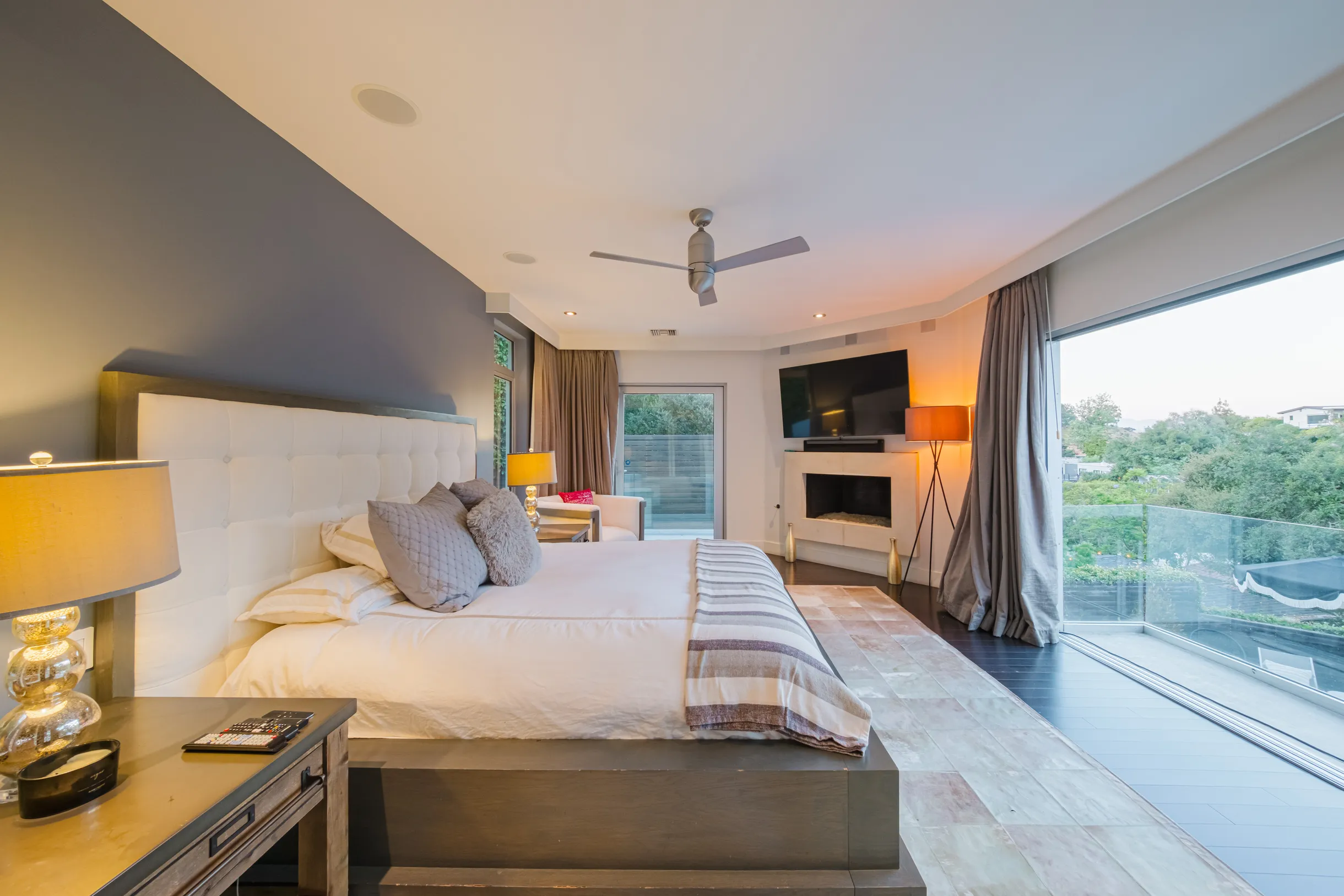 Wander Hollywood Vista #20