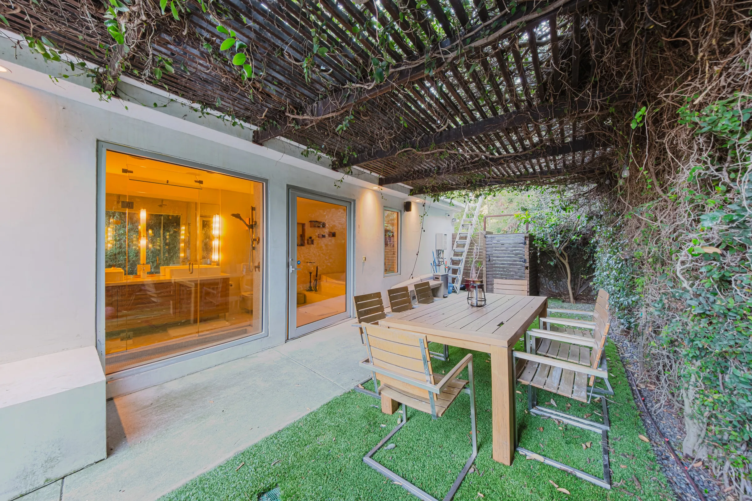 Wander Hollywood Vista #21