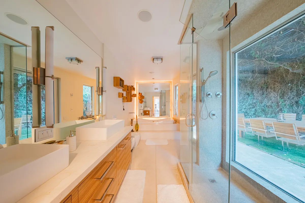 Wander Hollywood Vista #51