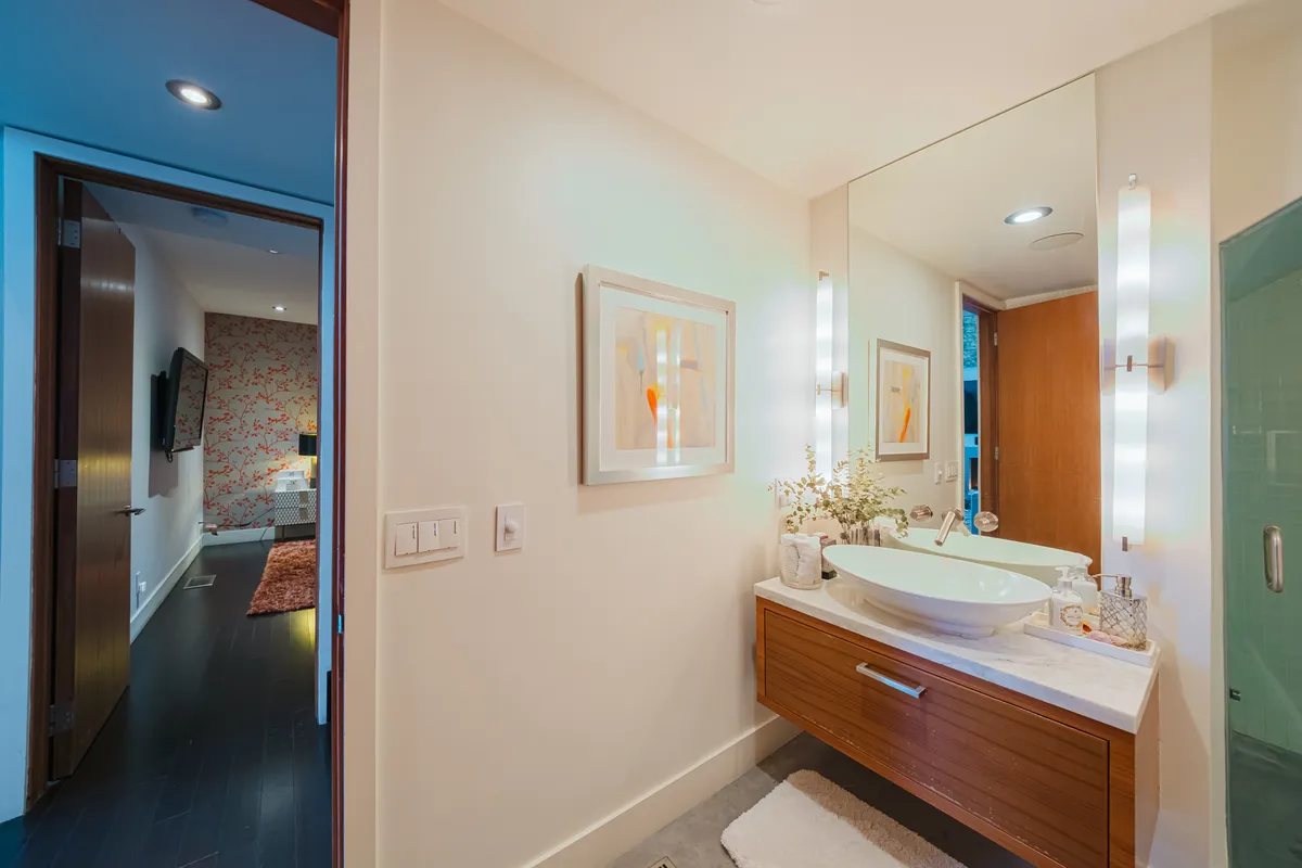 Wander Hollywood Vista #25