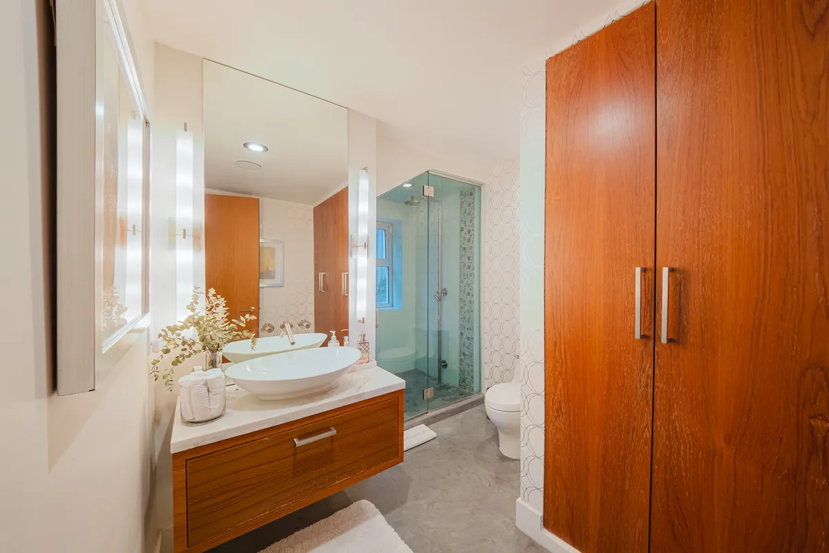 Wander Hollywood Vista #38