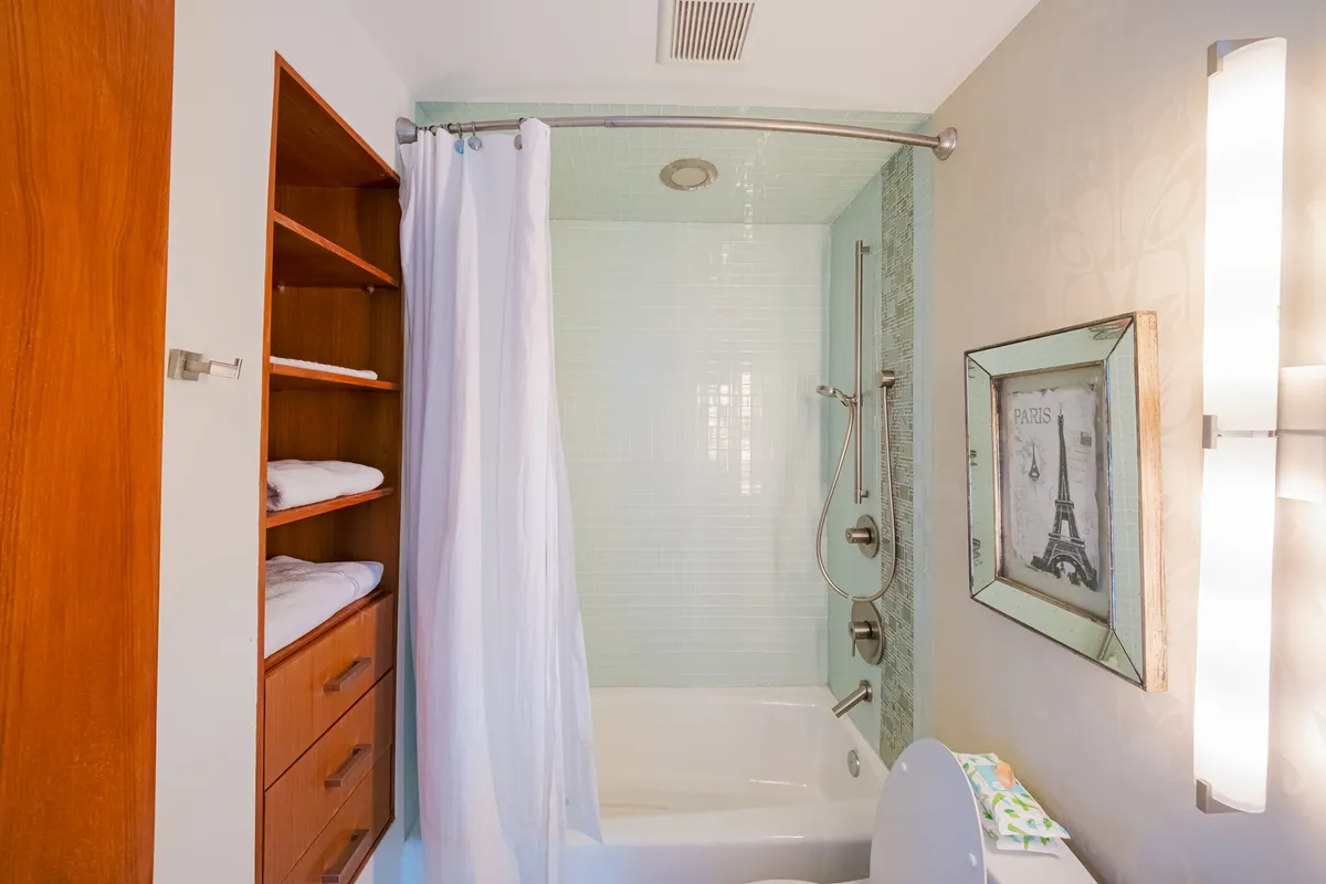 Wander Hollywood Vista #9