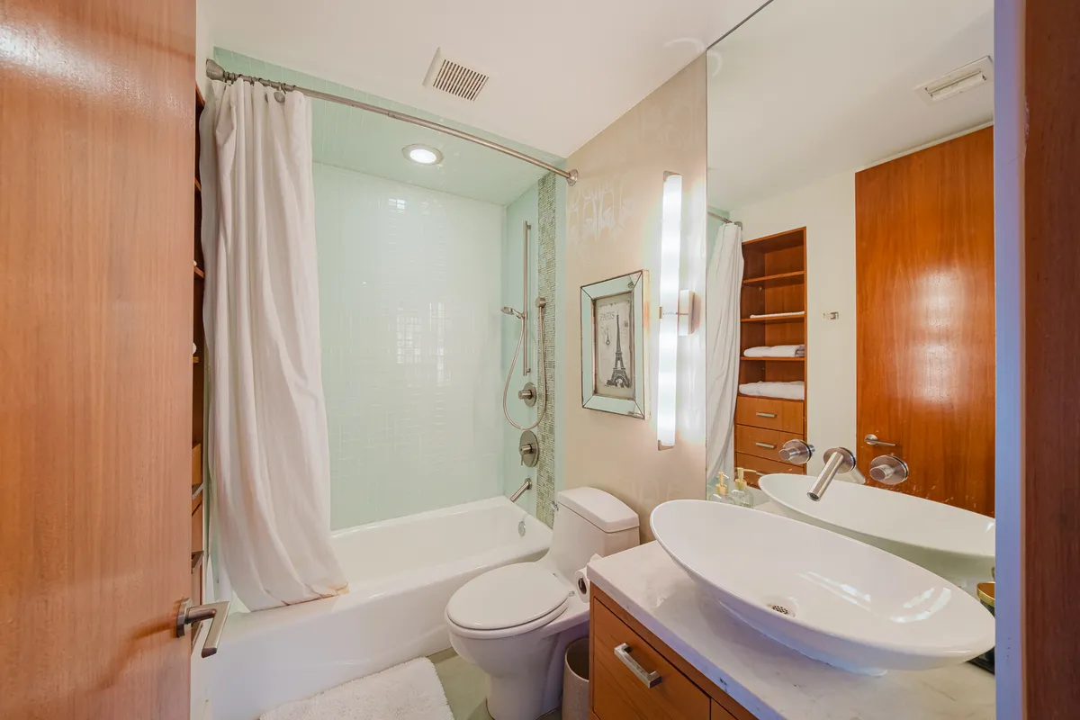 Wander Hollywood Vista #26