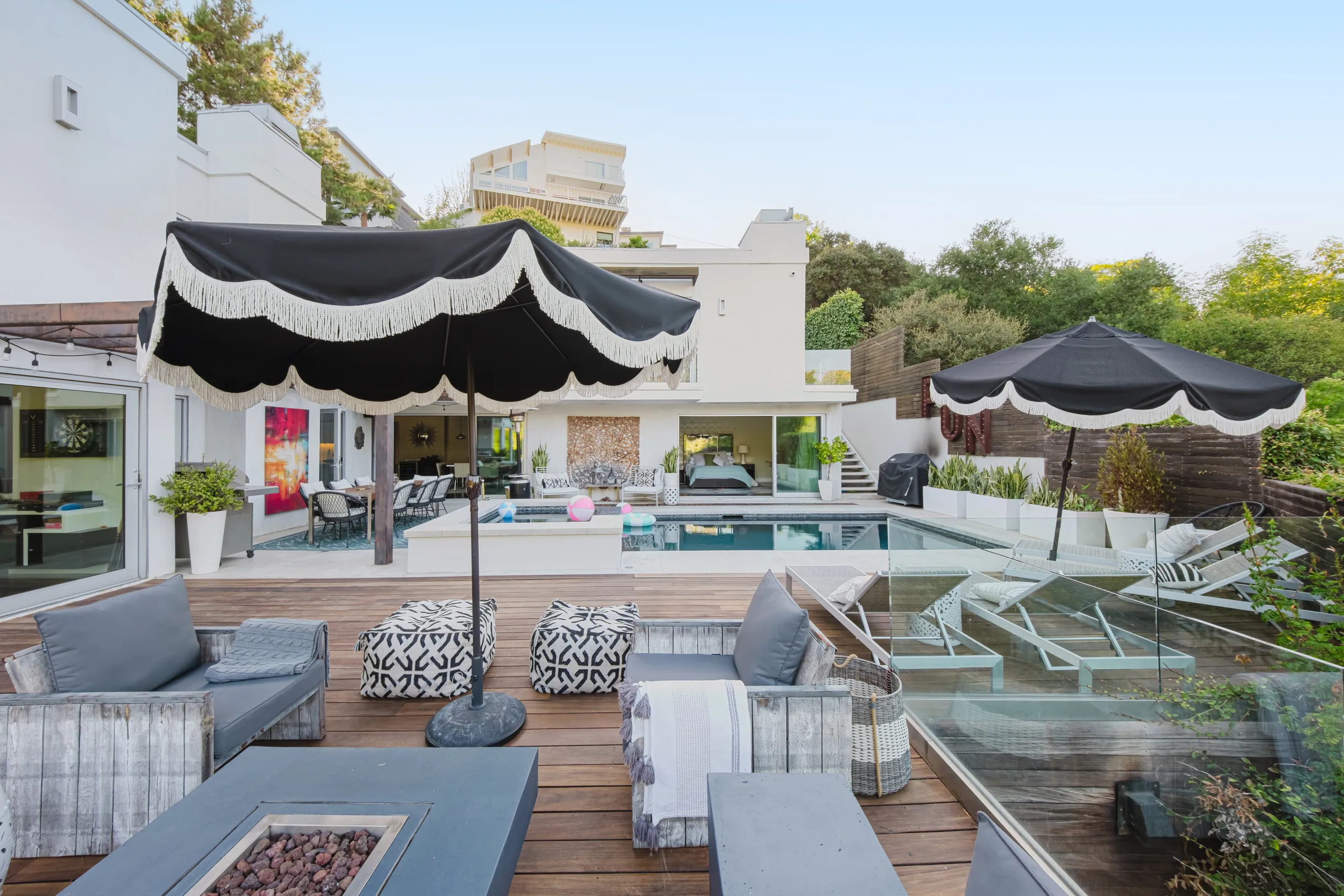 Wander Hollywood Vista #10