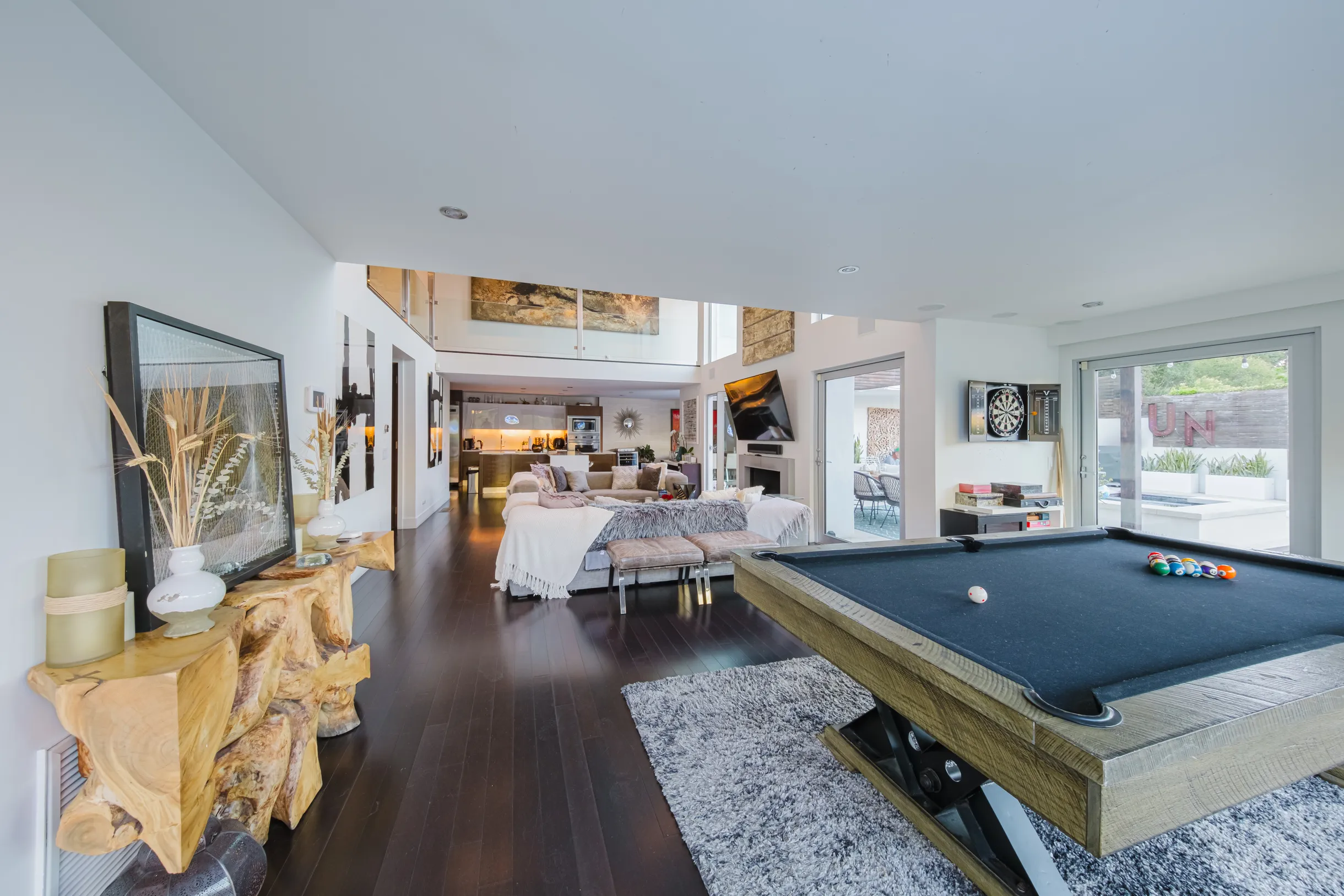 Wander Hollywood Vista #77