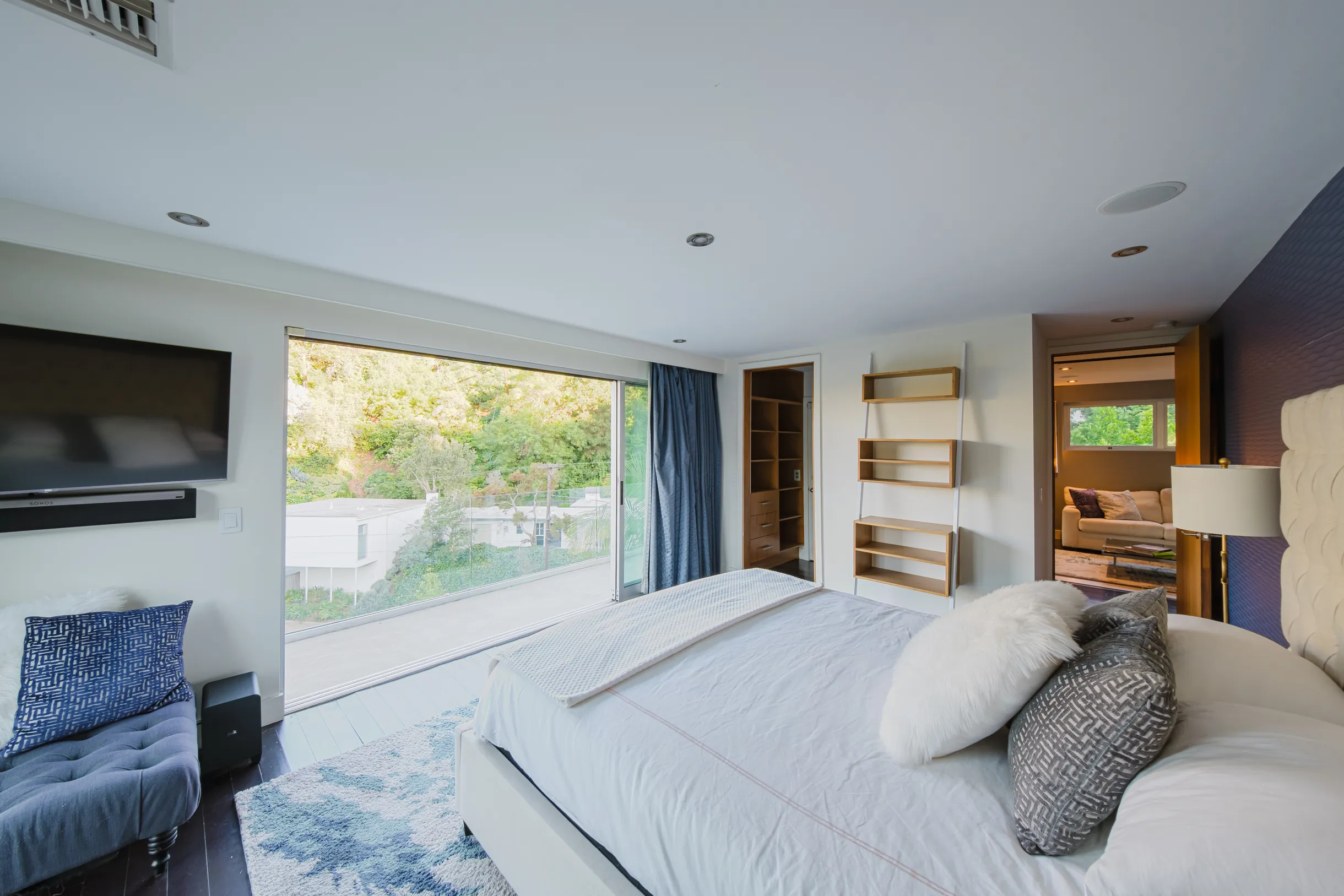 Wander Hollywood Vista #42