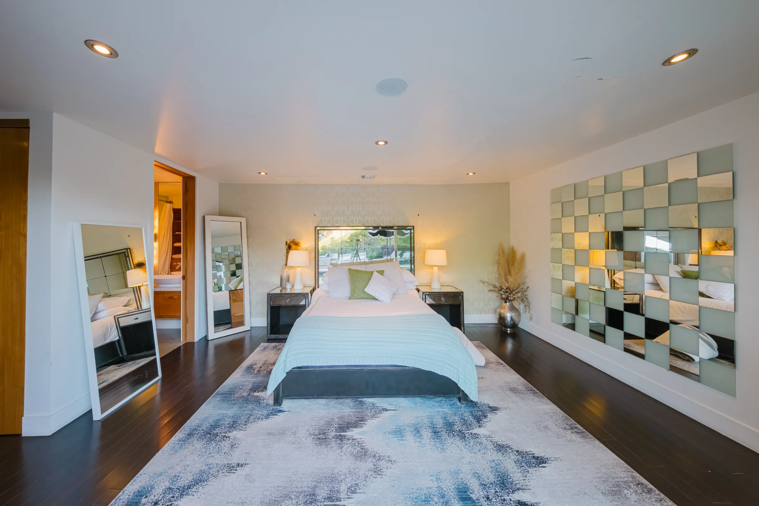 Wander Hollywood Vista #14