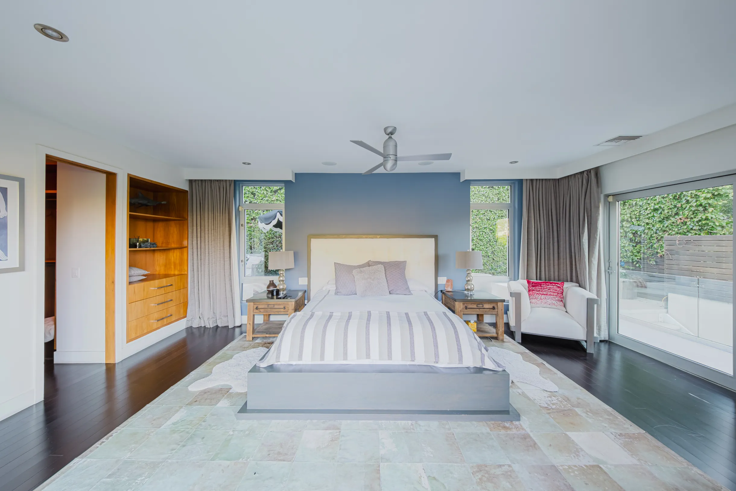 Wander Hollywood Vista #16