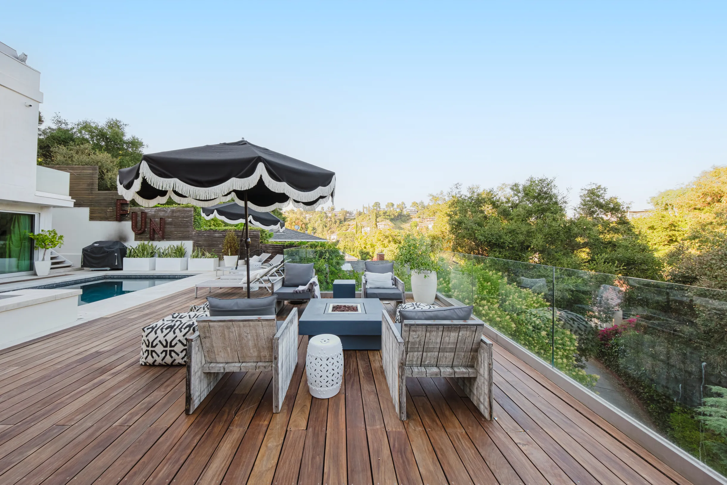 Wander Hollywood Vista #30