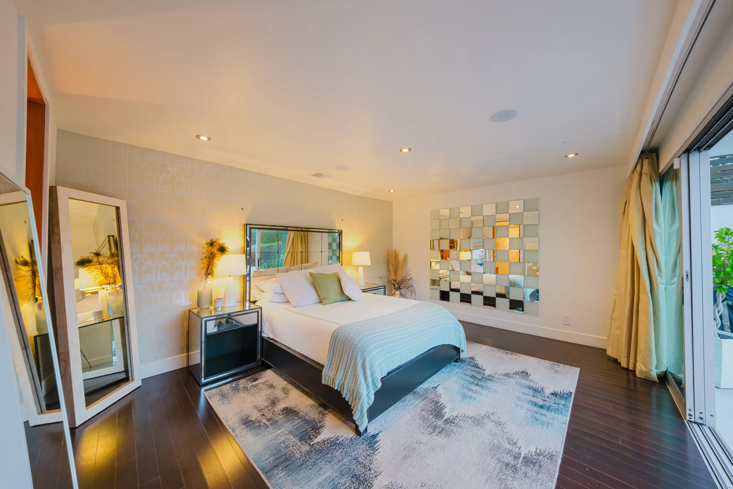 Wander Hollywood Vista #32