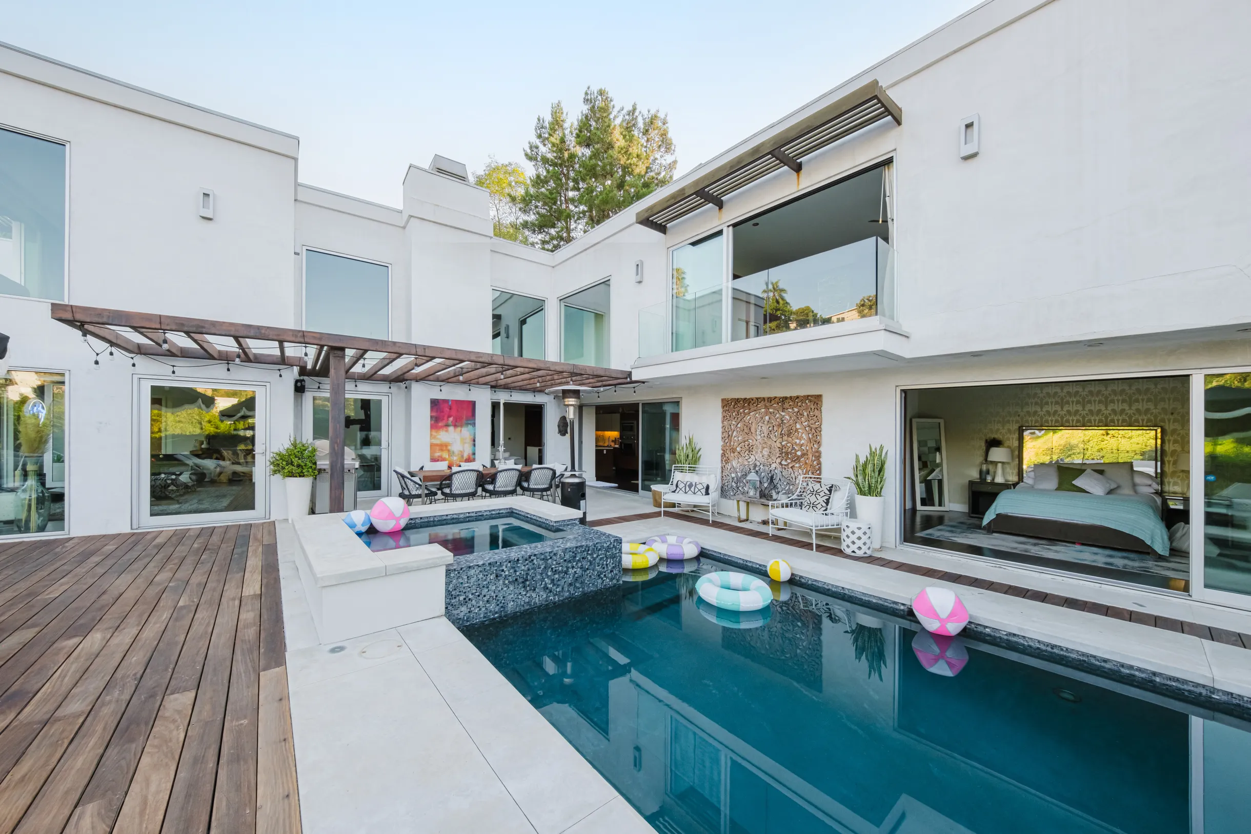 Wander Hollywood Vista #70