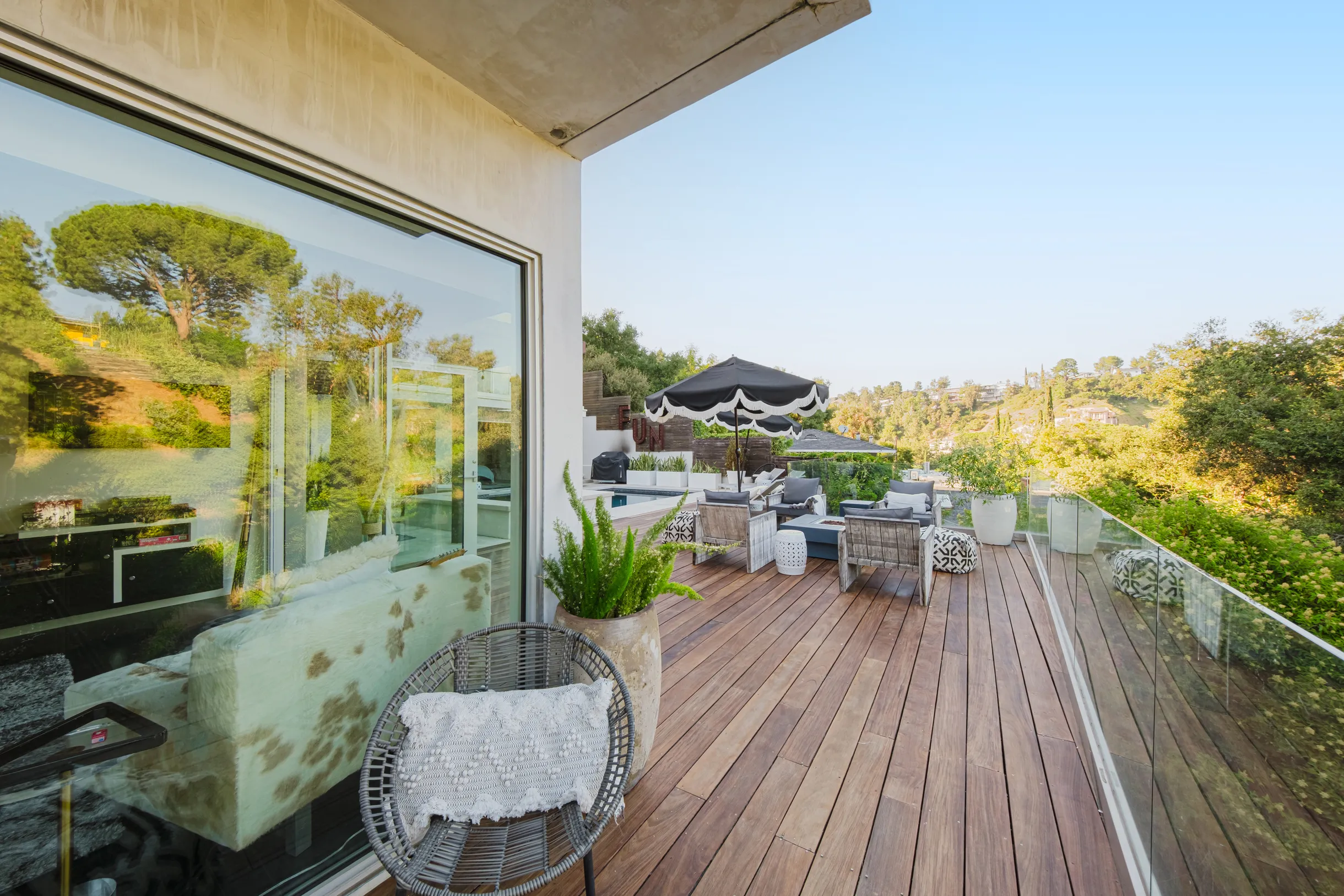 Wander Hollywood Vista #76