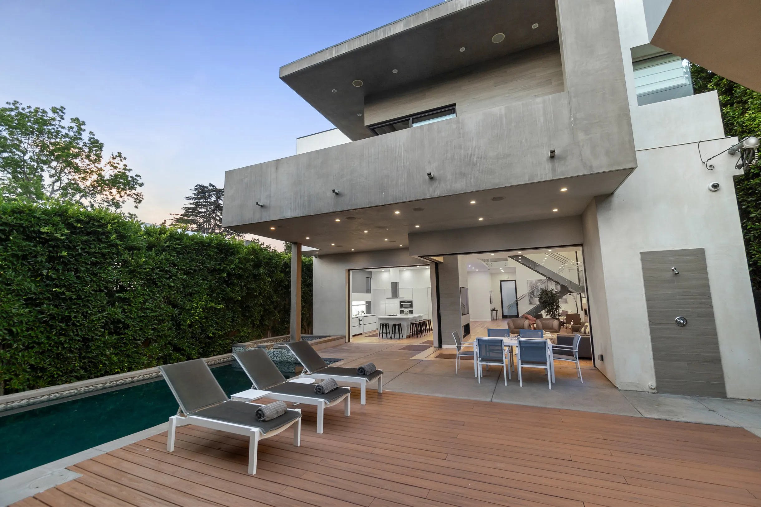 Wander Hollywood Oasis #28