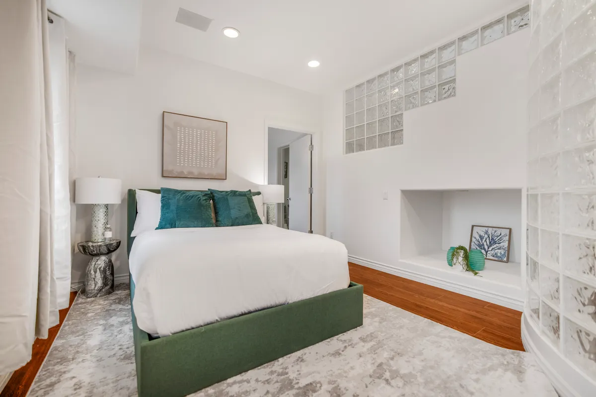 Bedroom 3 image