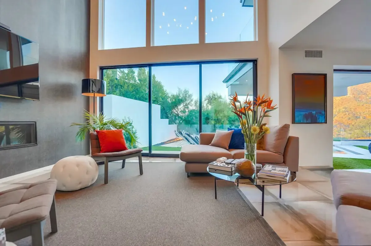 Wander Hollywood Hillside #35