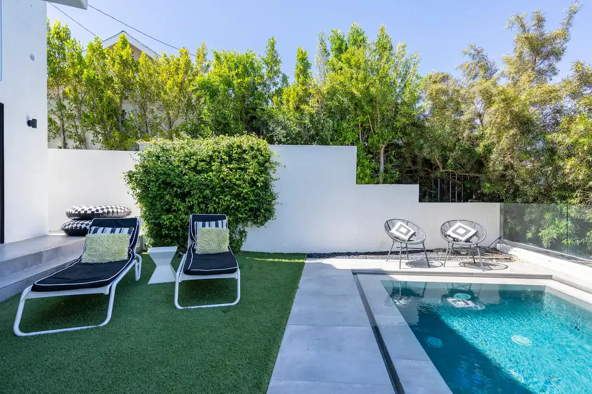 Wander Hollywood Hillside #70