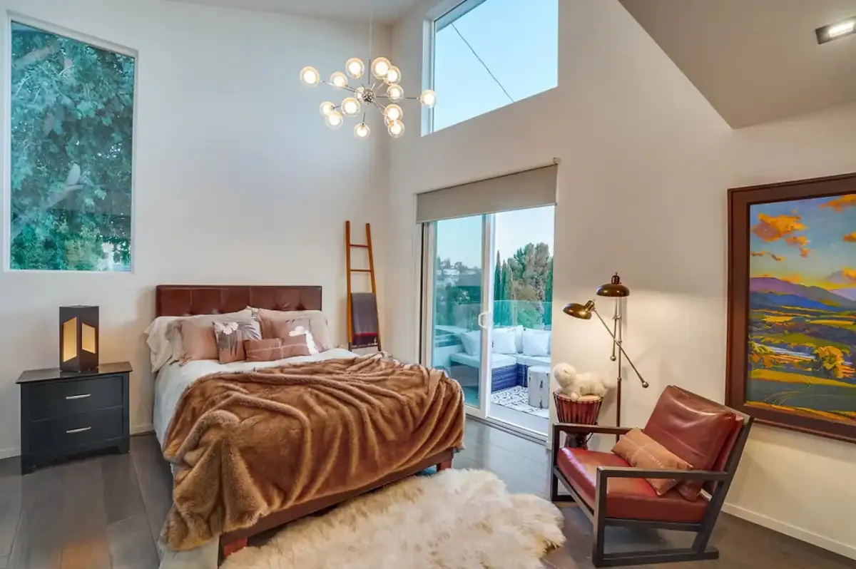 Wander Hollywood Hillside #24