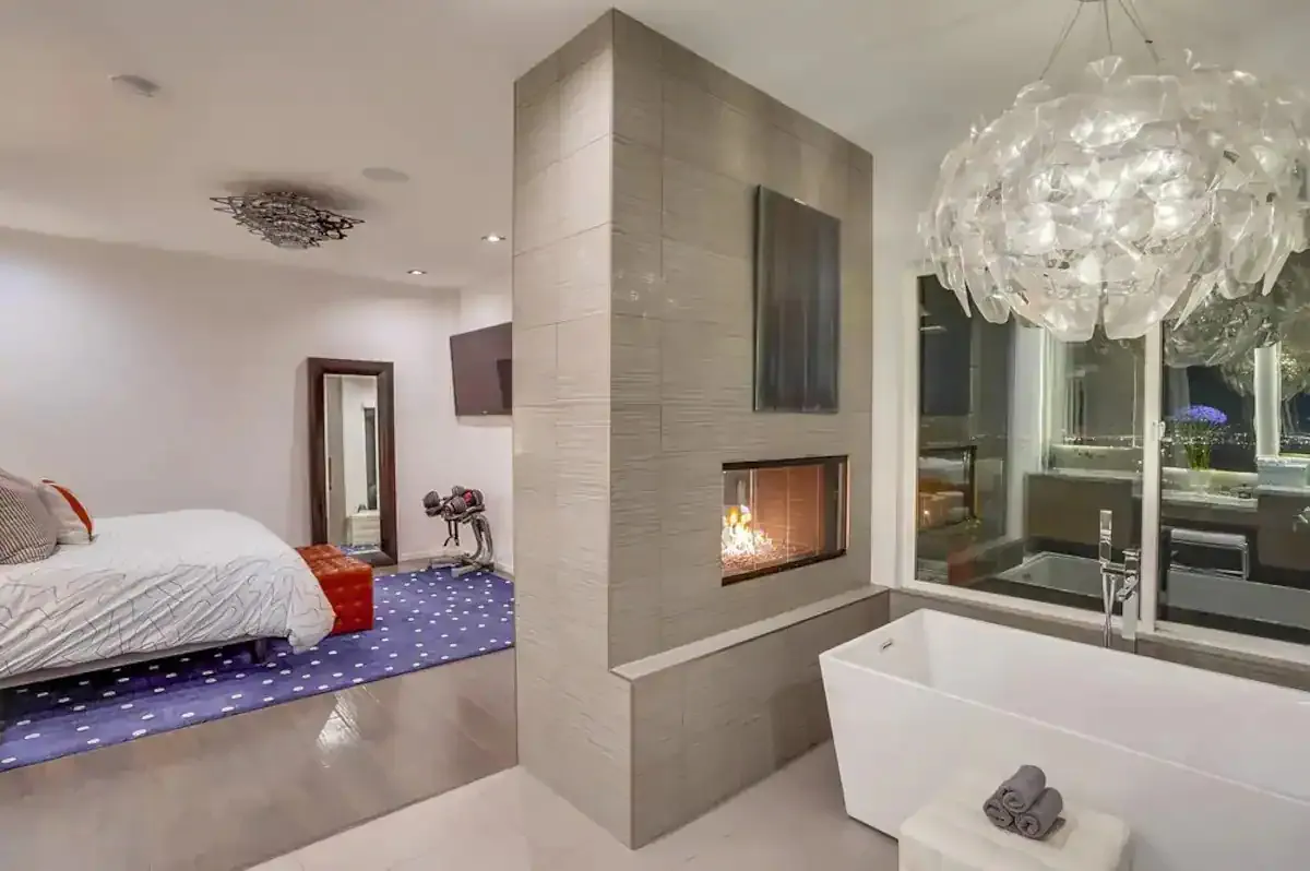 Wander Hollywood Hillside #38