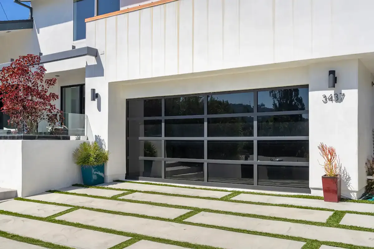 Wander Hollywood Hillside #63